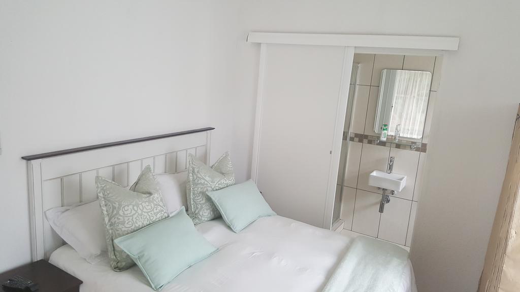 Spring Acres Guesthouse Νέλσπρουιτ Εξωτερικό φωτογραφία